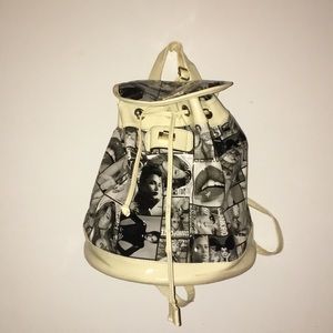 Magazine fashion back pack